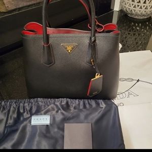 prada saffiano cuir medium double bag